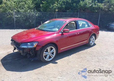 2015 Volkswagen Passat 1.8T Se из США, поврежденный, VIN 1VWBT7A31FC005052